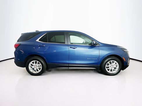 Used 2024 Chevrolet Equinox LT AWD/4WD image 10