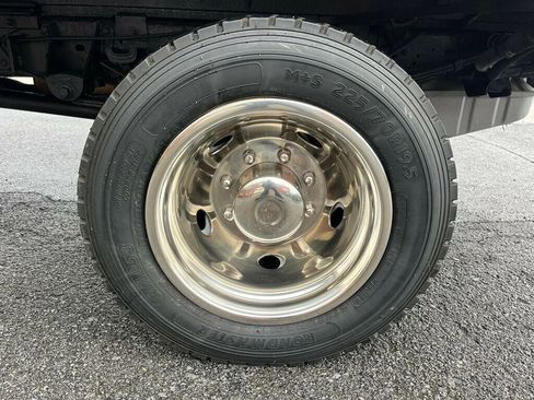 Used 1999 Ford F450 2WD Regular Cab Super Duty image 36