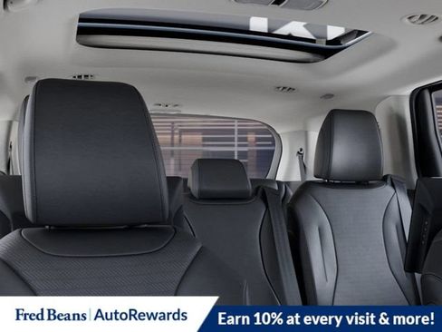 New 2025 Kia Carnival SX Prestige FWD image 32