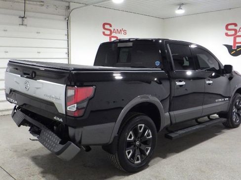 Used 2020 Nissan Titan Platinum Reserve w/ Moonroof Package image 5