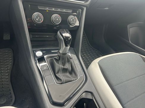 Certified 2025 Volkswagen Taos S image 52