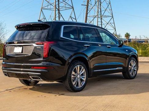 New 2025 Cadillac XT6 Premium Luxury w/ Platinum Package FWD image 7