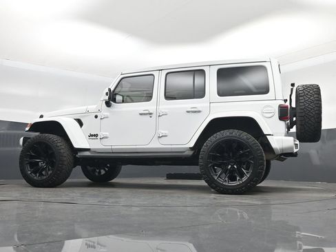 Used 2021 Jeep Wrangler Unlimited Sahara image 49