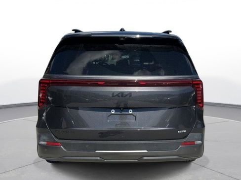 Used 2025 Kia Carnival SX Prestige FWD image 7