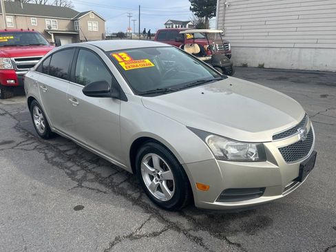 Used 2013 Chevrolet Cruze LT image 4