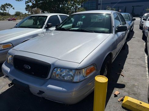Used 2011 Ford Crown Victoria Police Interceptor w/ Trunk Pack RWD image 1