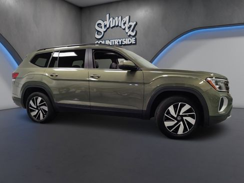 Used 2026 Volkswagen Atlas SE AWD/4WD image 4