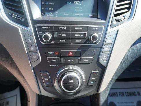 Used 2017 Hyundai Santa Fe Limited AWD/4WD image 15