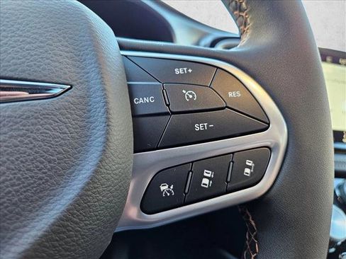 New 2026 Chrysler Pacifica Pinnacle FWD image 14