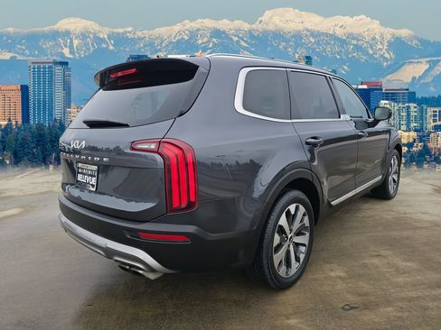 Used 2022 Kia Telluride EX w/ EX Premium Package image 7