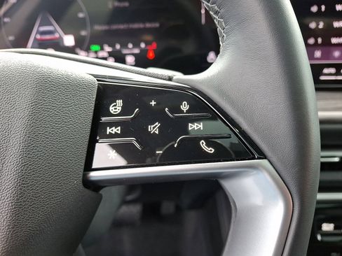 Certified 2025 Audi Q5 Premium w/ Convenience Package image 27