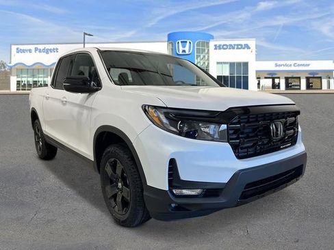 New 2026 Honda Ridgeline Black Edition image 8