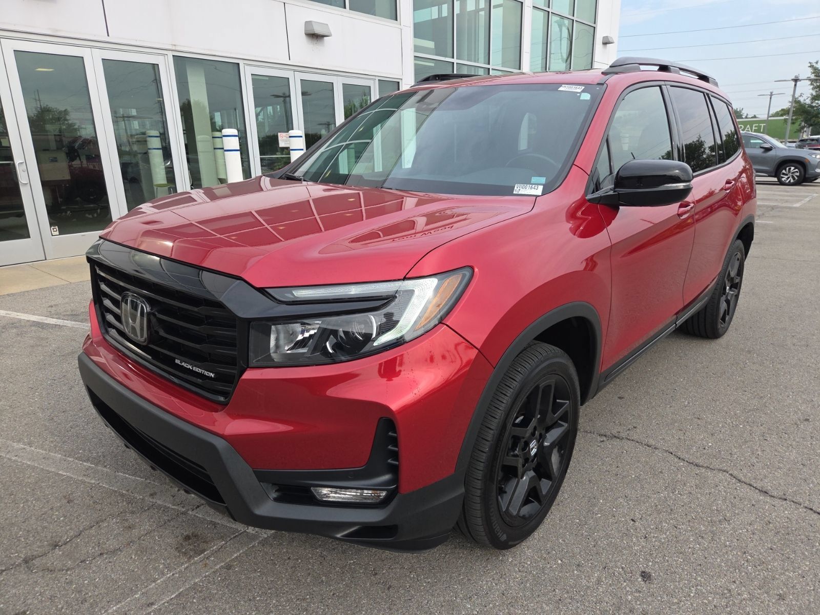 Used 2024 Honda Passport Black Edition image 13