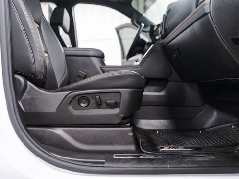 Used 2024 GMC Sierra 3500 AT4 w/ AT4 Premium Plus Package image 36