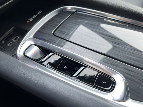 Certified 2023 Buick Enclave Essence w/ Experience Buick Package image 26