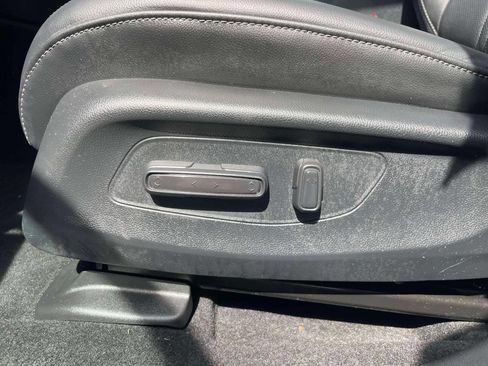 Used 2024 Honda HR-V EX-L image 19