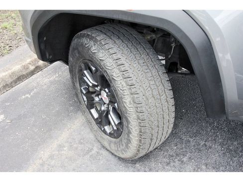 Used 2024 GMC Canyon Elevation w/ Convenience Package RWD image 29