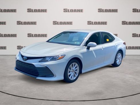 Used 2024 Toyota Camry LE FWD image 1