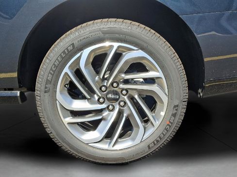 New 2026 Lincoln Navigator Reserve AWD/4WD image 18