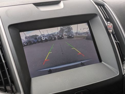 Used 2020 Ford Edge SEL w/ Convenience Package image 14