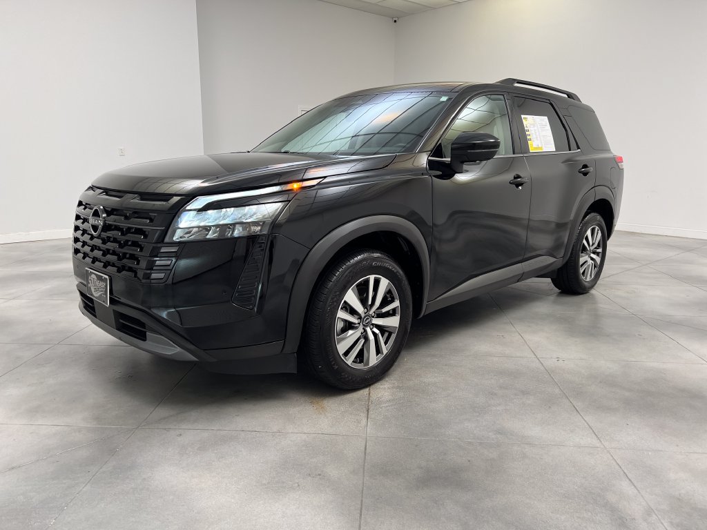 Used 2026 Nissan Pathfinder SL FWD image 4