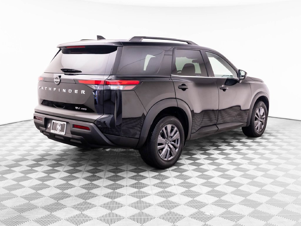 Used 2024 Nissan Pathfinder SV AWD/4WD image 7