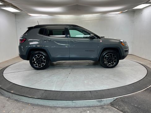 Used 2020 Jeep Compass Trailhawk image 7