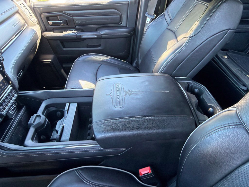 Used 2022 RAM 3500 Limited AWD/4WD image 14