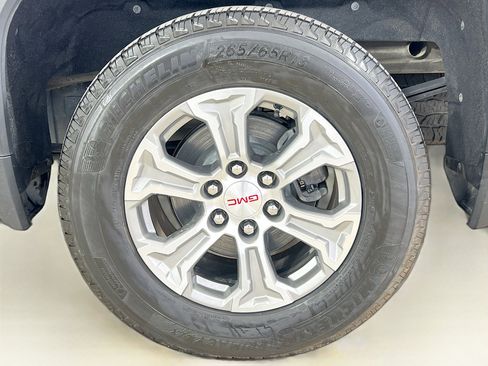 Used 2020 GMC Sierra 1500 SLT image 31