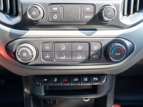 Used 2019 Chevrolet Colorado LT w/ Safety Package AWD/4WD image 23