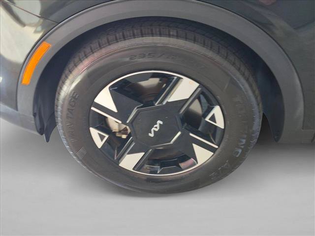 Used 2026 Kia Sportage LX FWD image 28