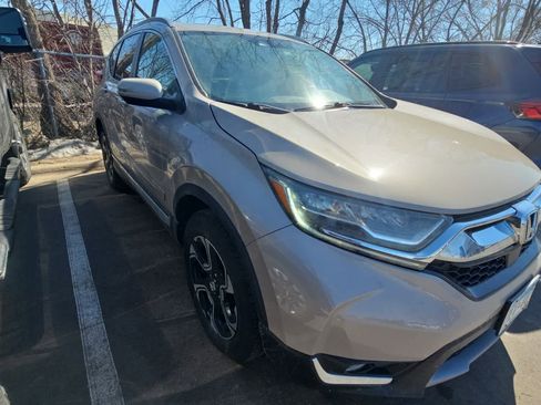 Used 2017 Honda CR-V Touring image 2