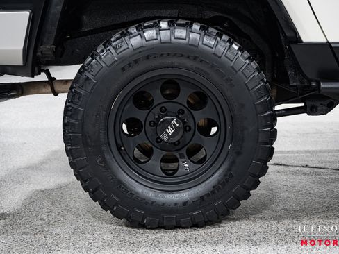 Used 2010 Toyota FJ Cruiser w/ Convenience Pkg image 11