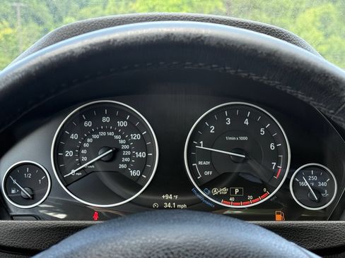 Used 2018 BMW 320i xDrive Sedan AWD/4WD image 28