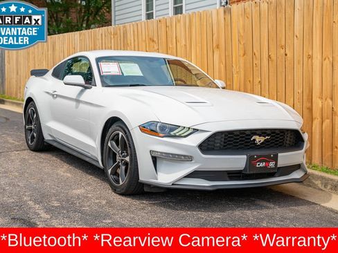 Used 2018 Ford Mustang Coupe RWD image 3