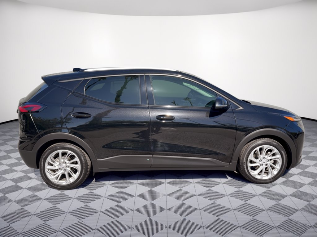 Used 2022 Chevrolet Bolt EUV LT FWD image 8