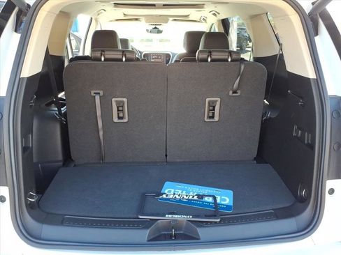 Used 2023 GMC Acadia Denali w/ Denali Technology Package image 19