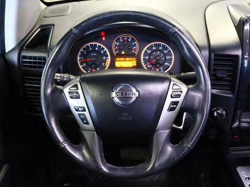 Used 2015 Nissan Titan SV w/ SV Value Truck Package AWD/4WD image 11