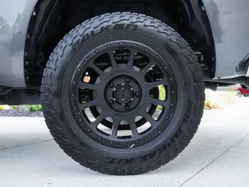 Used 2016 Toyota Tundra SR5 image 13