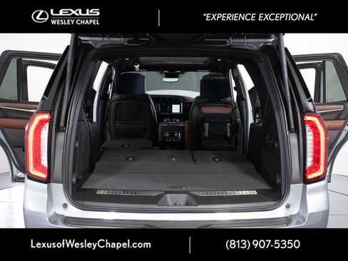 Used 2023 GMC Yukon Denali Ultimate AWD/4WD image 12