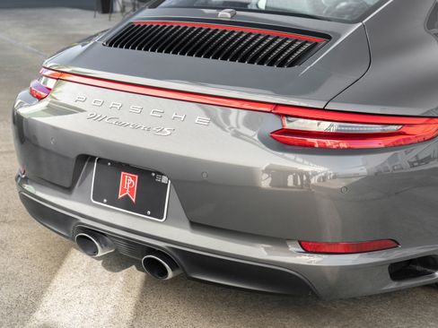 Used 2017 Porsche 911 Carrera 4S image 6
