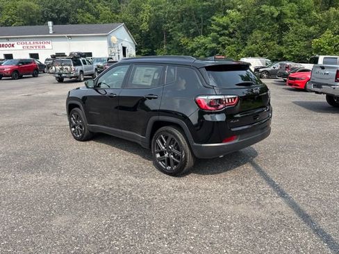 New 2026 Jeep Compass Limited w/ Sun, Sound & Navigation Group AWD/4WD image 4