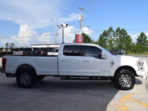 Used 2022 Ford F250 XLT AWD/4WD image 3