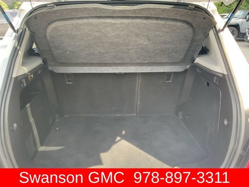 Used 2019 Chevrolet Trax LT w/ LT Convenience Package AWD/4WD image 25