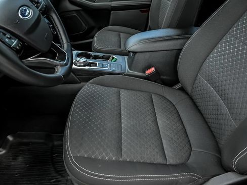 Certified 2023 Ford Escape Active AWD/4WD image 15