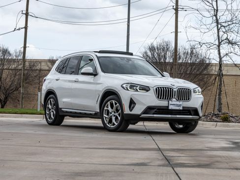 Certified 2023 BMW X3 xDrive30i w/ Convenience Package image 2