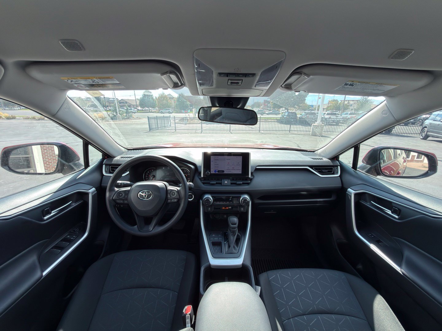 Used 2025 Toyota RAV4 XLE FWD image 3