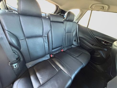 Used 2022 Subaru Outback Limited AWD/4WD image 19