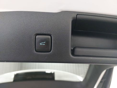 Used 2022 Ford Escape SEL image 13