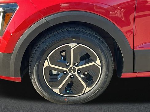 Used 2023 Kia Niro EX image 5